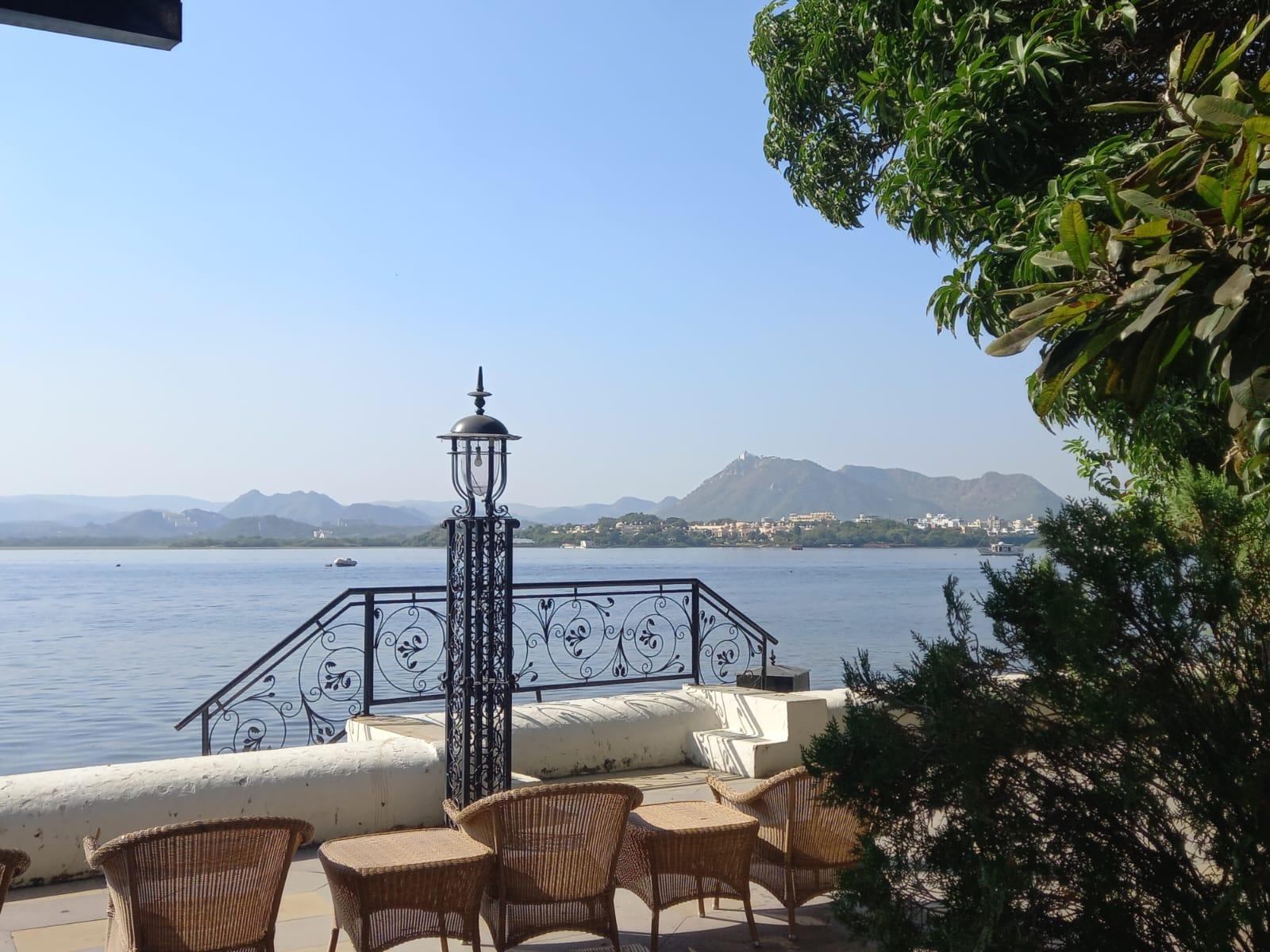 Terrasse lac Pichola